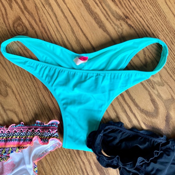 Victoria Secret cheeky bikini bottoms - Picture 4 of 6